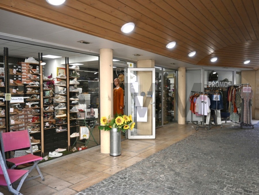 Vente Bureau / Commerce à Saint-Paul-Trois-Châteaux 0 pièce