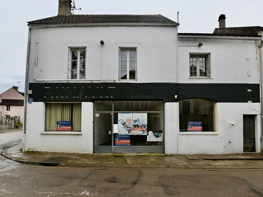 Vente Bureau / Commerce à l'Isle-sur-Serein 0 pièce