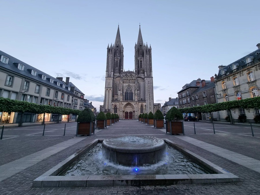 Vente Bureau / Commerce à Coutances 0 pièce