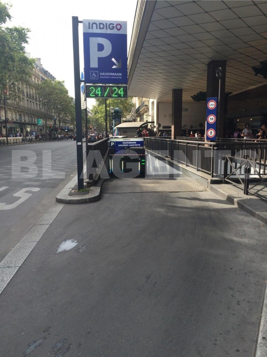 Vente Garage / Parking à Paris Opéra 9e arrondissement 0 pièce