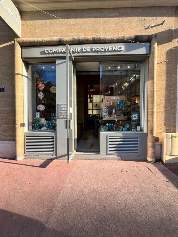 Vente Bureau / Commerce à Marseille 2e arrondissement 0 pièce