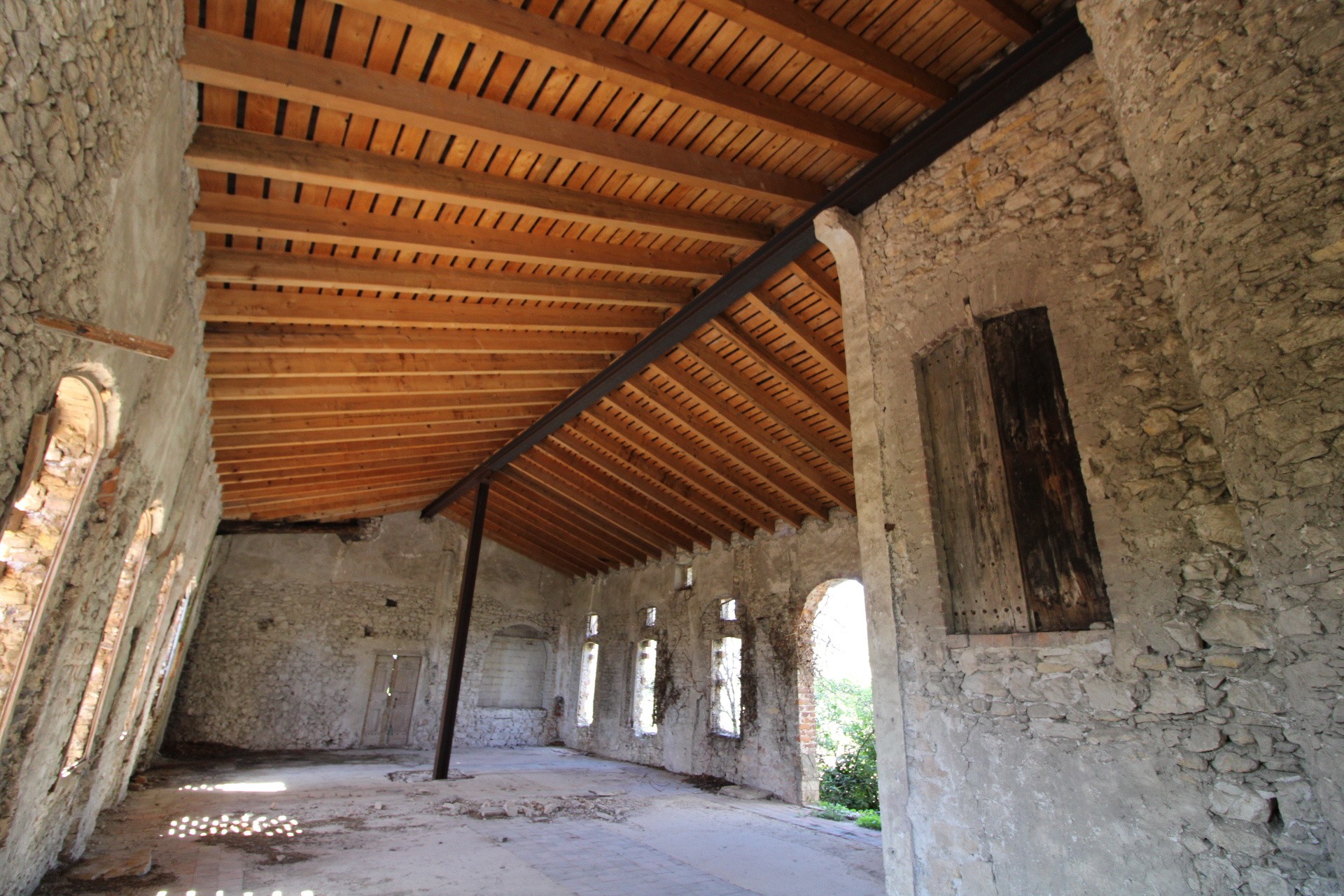 Vente Bureau / Commerce à Alès 0 pièce