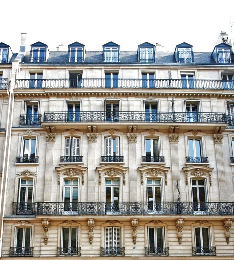 Location Bureau / Commerce à Paris Élysée  8e arrondissement 0 pièce
