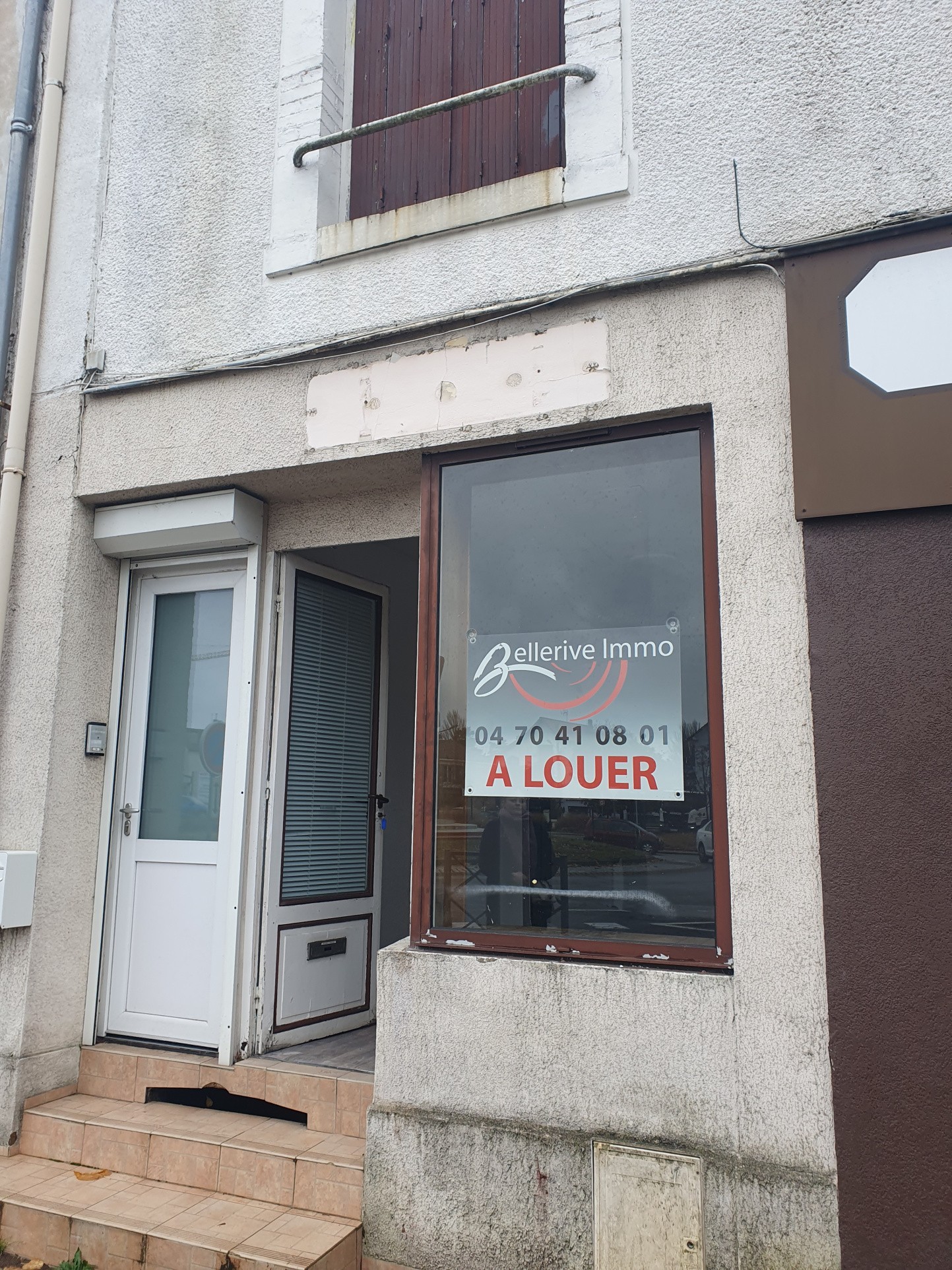 Location Bureau / Commerce à Bellerive-sur-Allier 2 pièces