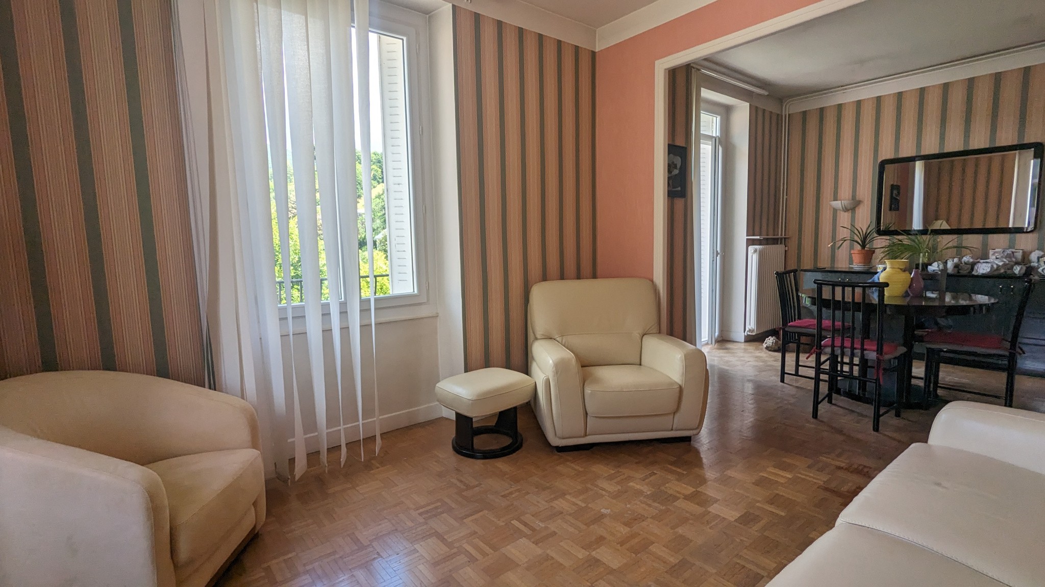 Vente Appartement à Saint-Geniez-d'Olt-et-d'Aubrac 5 pièces