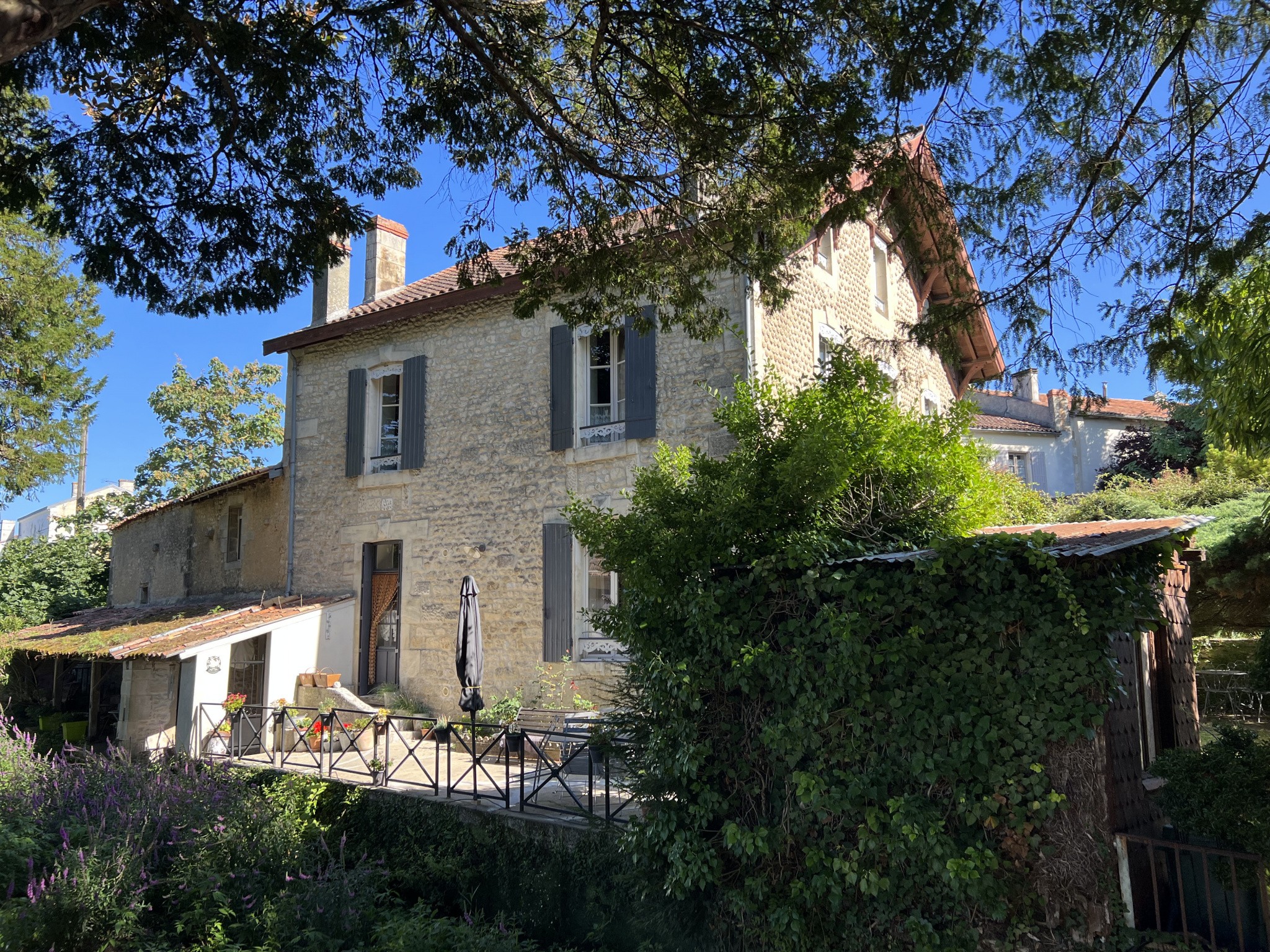 Vente Maison à Saint-Jean-d'Angély 8 pièces