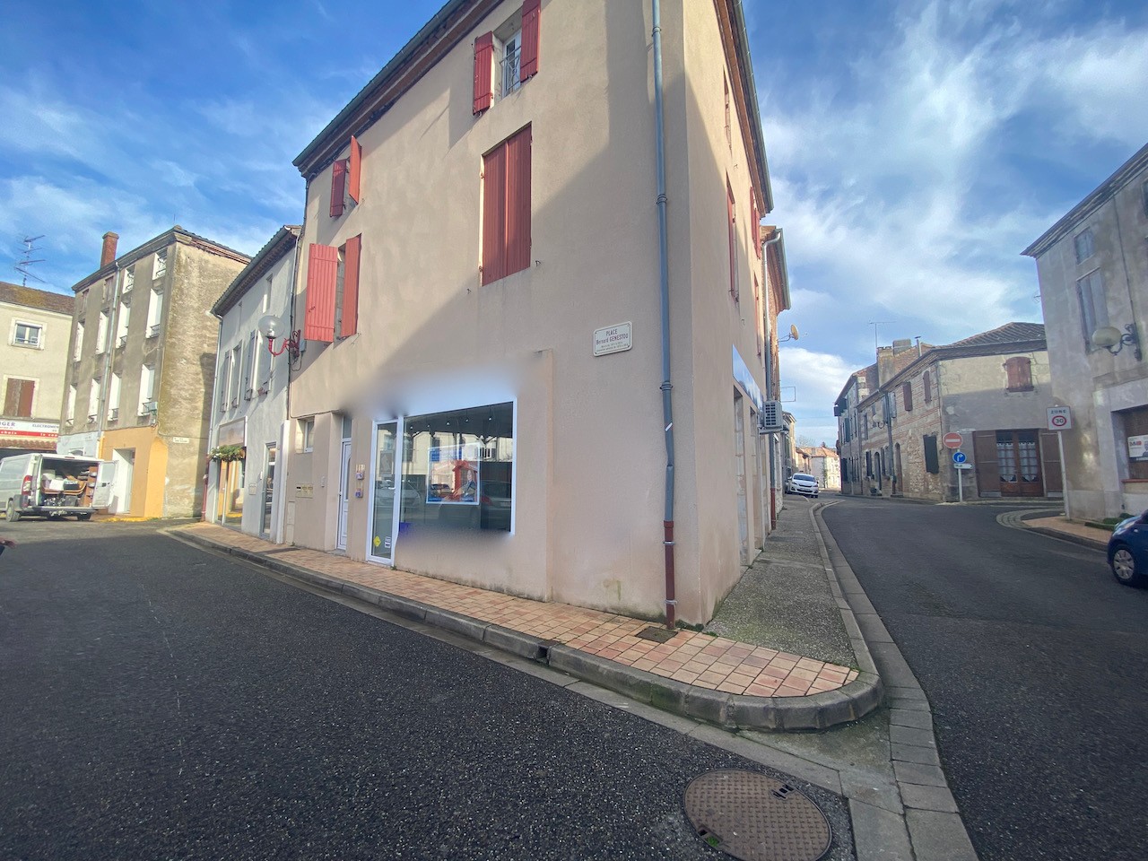 Location Garage / Parking à Castelmoron-sur-Lot 1 pièce