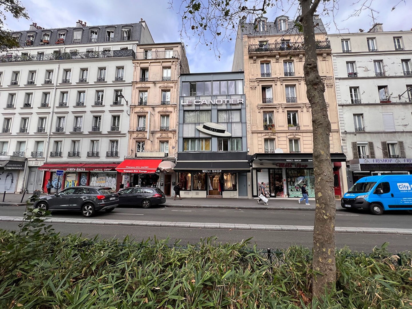 Vente Bureau / Commerce à Paris Butte-Montmartre 18e arrondissement 14 pièces