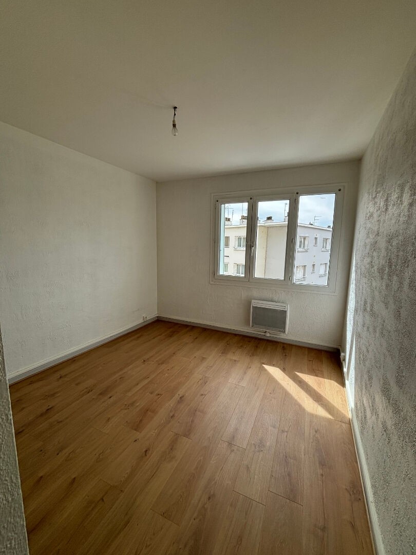 Location Appartement à Bourg-lès-Valence 4 pièces