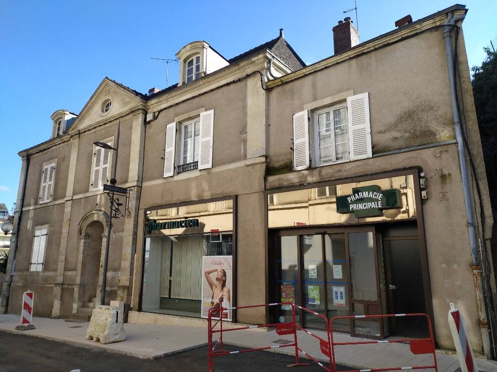 Vente Bureau / Commerce à Angers 20 pièces
