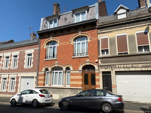 Vente Maison à Saint-Quentin 9 pièces