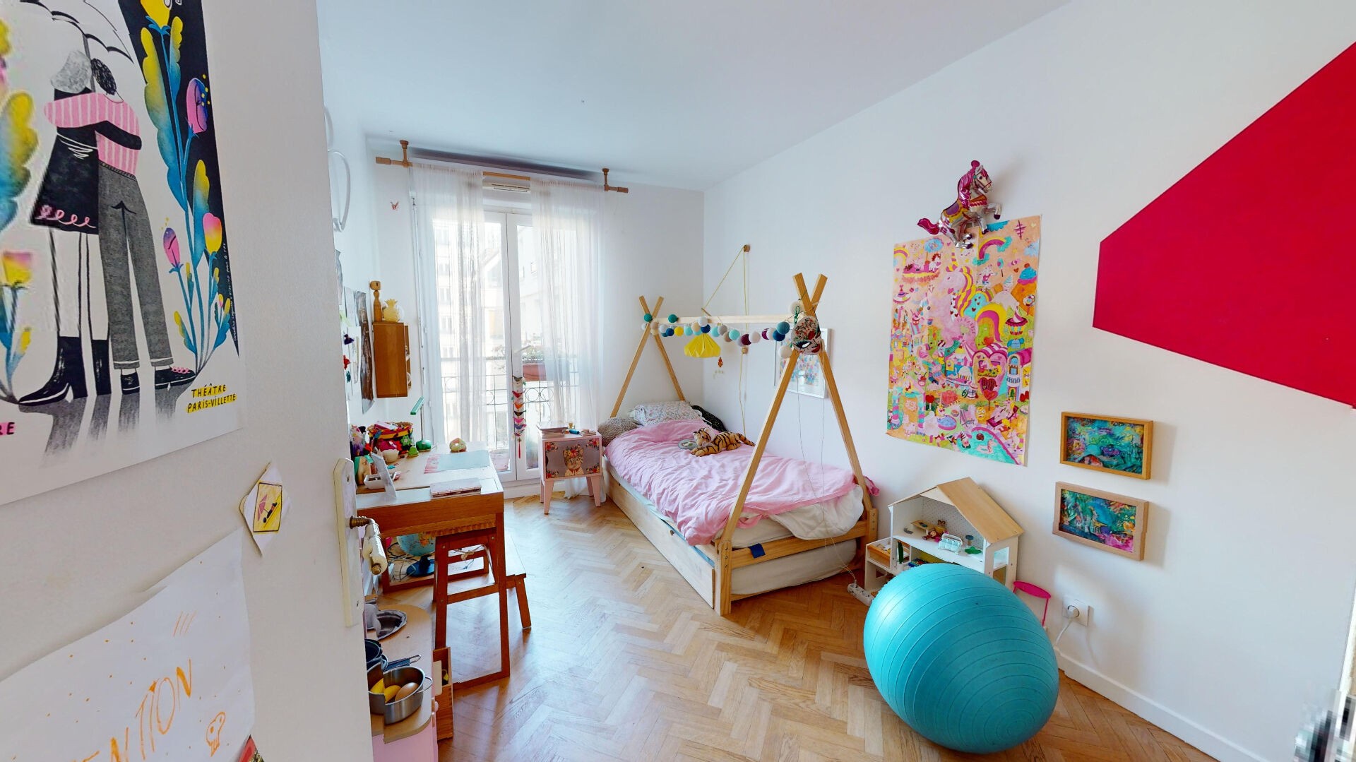 Vente Appartement à Paris Buttes-Chaumont 19e arrondissement 4 pièces