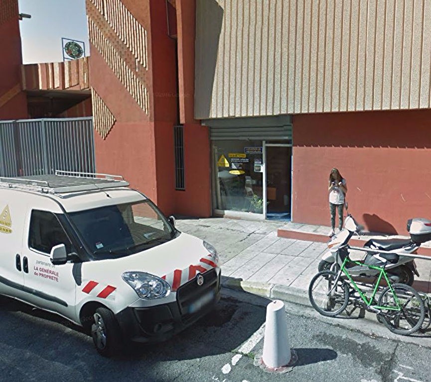 Location Garage / Parking à Nice 2 pièces