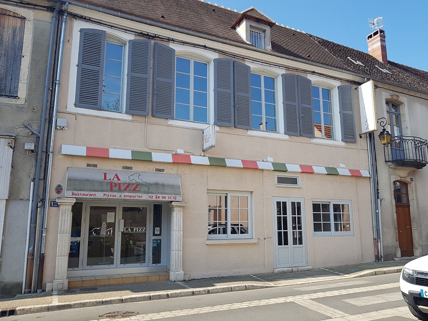 Vente Bureau / Commerce à Saint-Amand-Montrond 0 pièce
