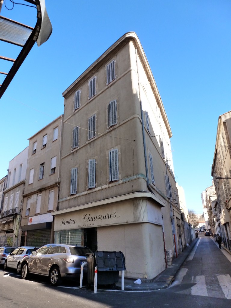 Vente Bureau / Commerce à Marseille 3e arrondissement 15 pièces