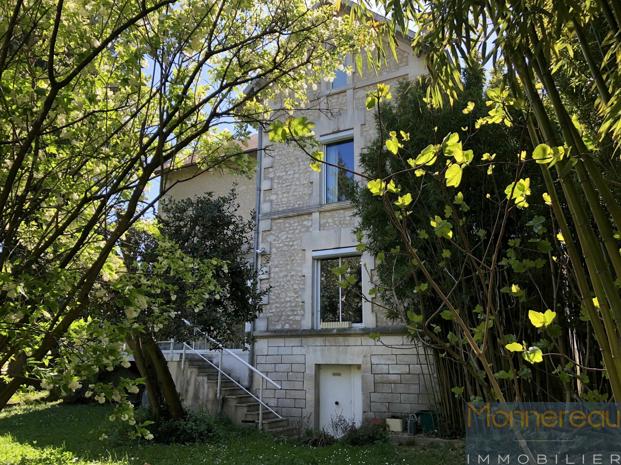 Viager Maison à Barbezieux-Saint-Hilaire 7 pièces
