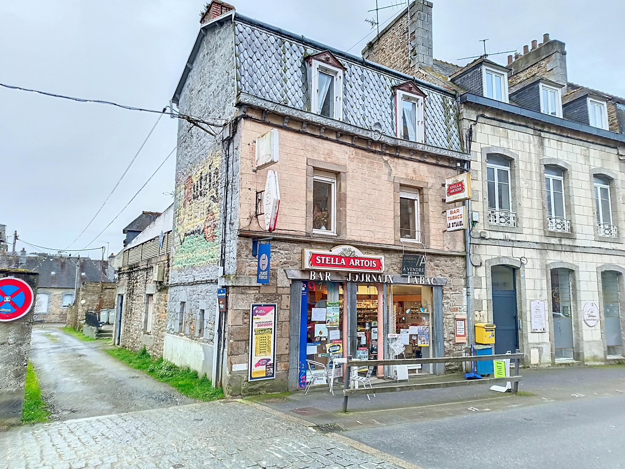 Vente Bureau / Commerce à Guingamp 0 pièce