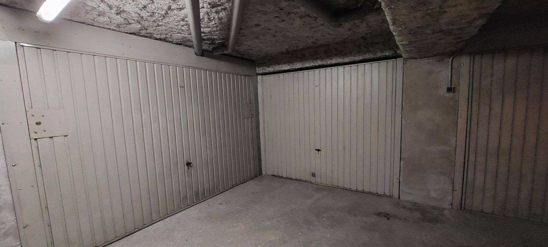 Location Garage / Parking à Lyon 2e arrondissement 0 pièce
