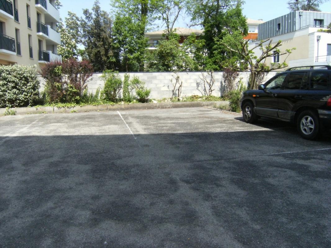 Location Garage / Parking à Talence 0 pièce