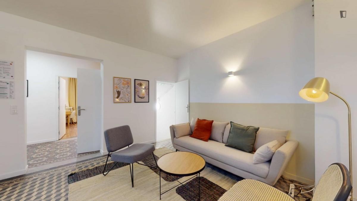 Location Appartement à Montreuil 13 pièces
