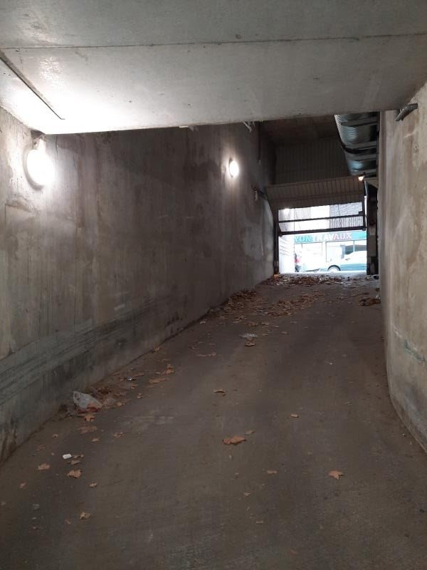 Location Garage / Parking à Lyon 3e arrondissement 0 pièce