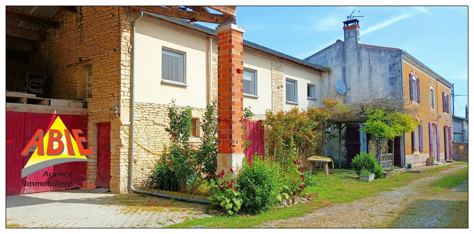 Vente Maison à Saint-Hilaire-la-Palud 10 pièces