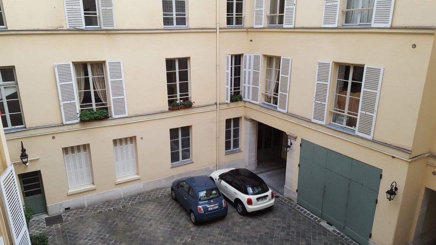 Location Appartement à Paris Élysée  8e arrondissement 2 pièces