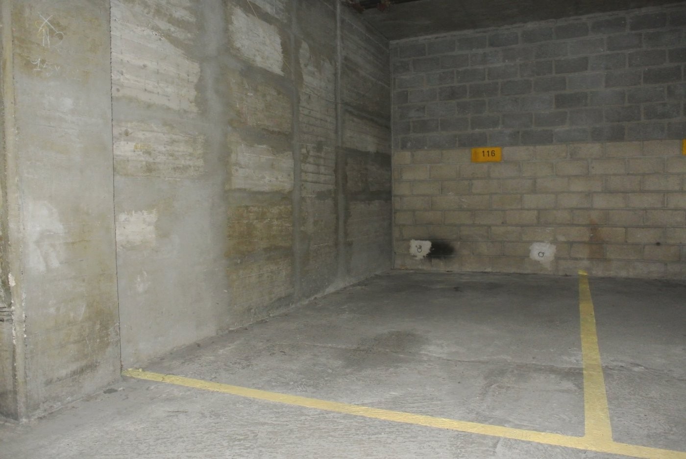 Location Garage / Parking à Paris Vaugirard 15e arrondissement 0 pièce