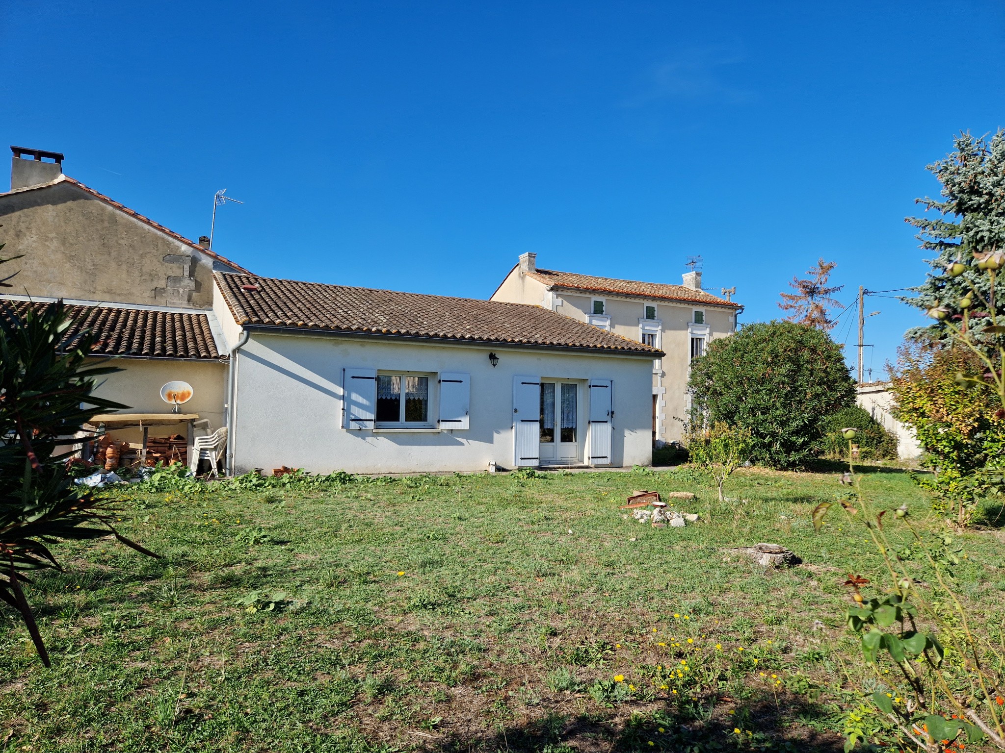 Vente Maison à Châteauneuf-sur-Charente 6 pièces